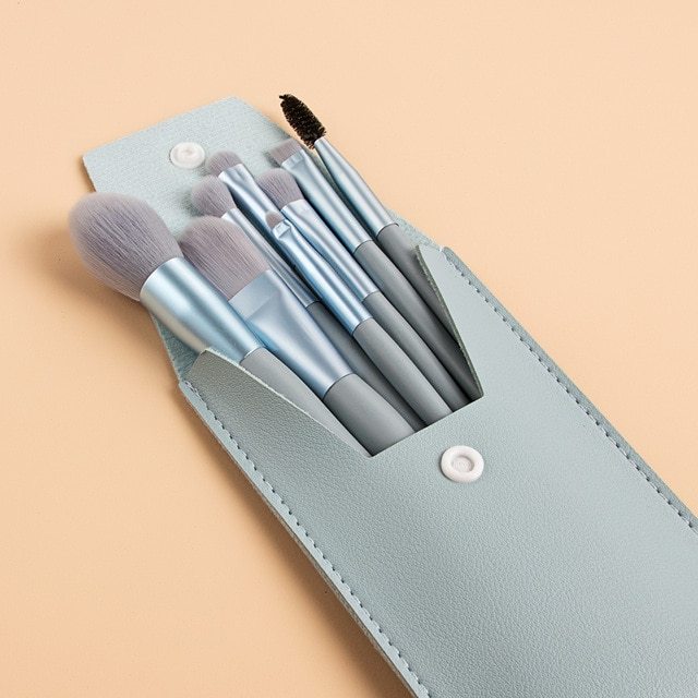 Travel-Size Mini Makeup 8-Brush Beauty Set